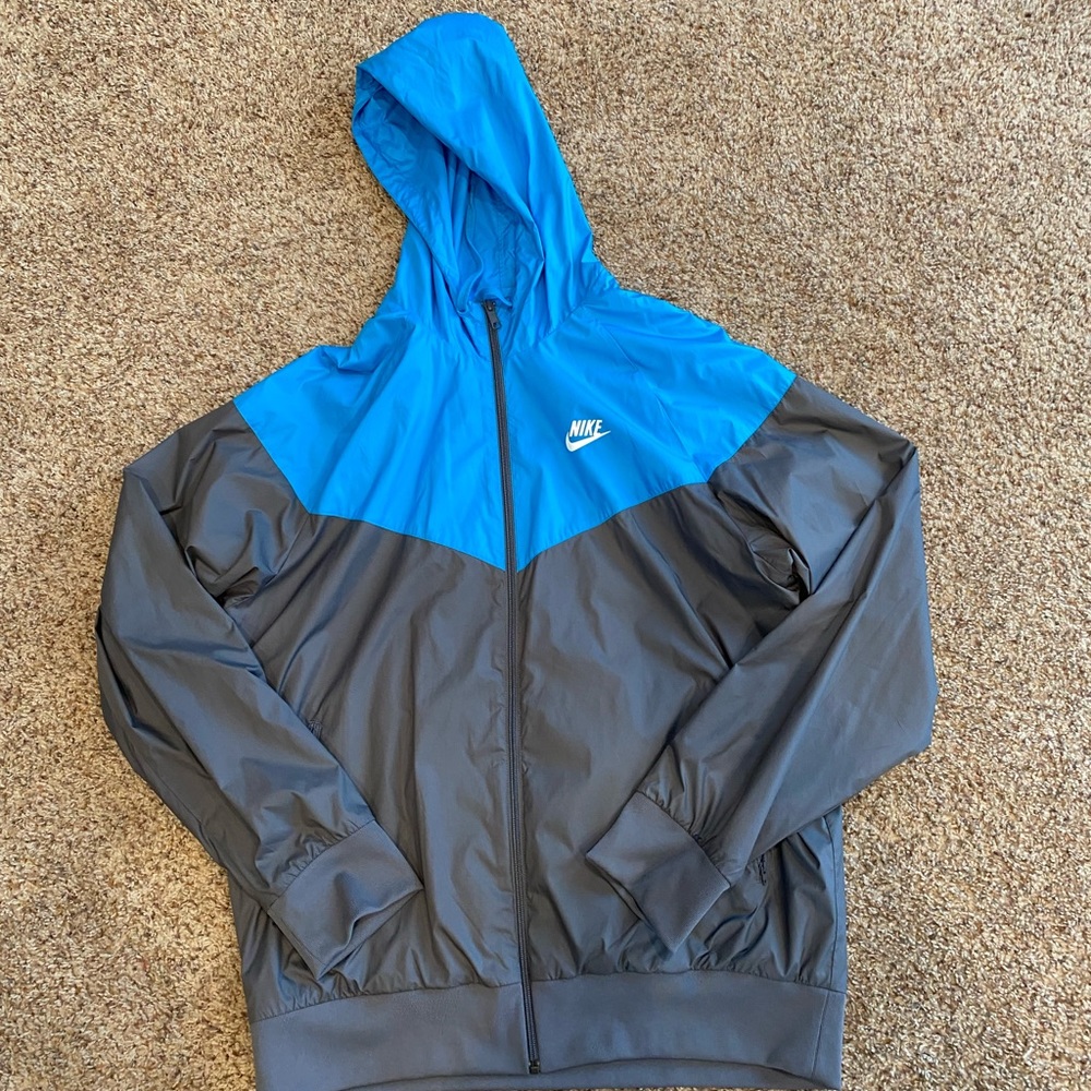 Men’s Lightweight Nike Jacket